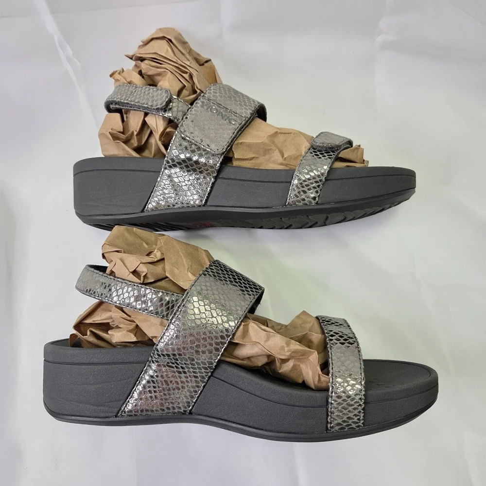Vionic Bolinas Women's Size 9 Block Heel Strappy Sandal Silver Snake Print Comfy